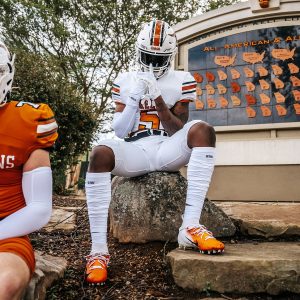 Scrunch Football Leg Sleeves White